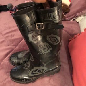 DKNY rain boots